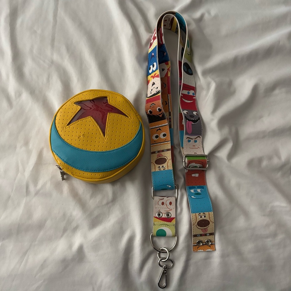 Pixar Pins bag